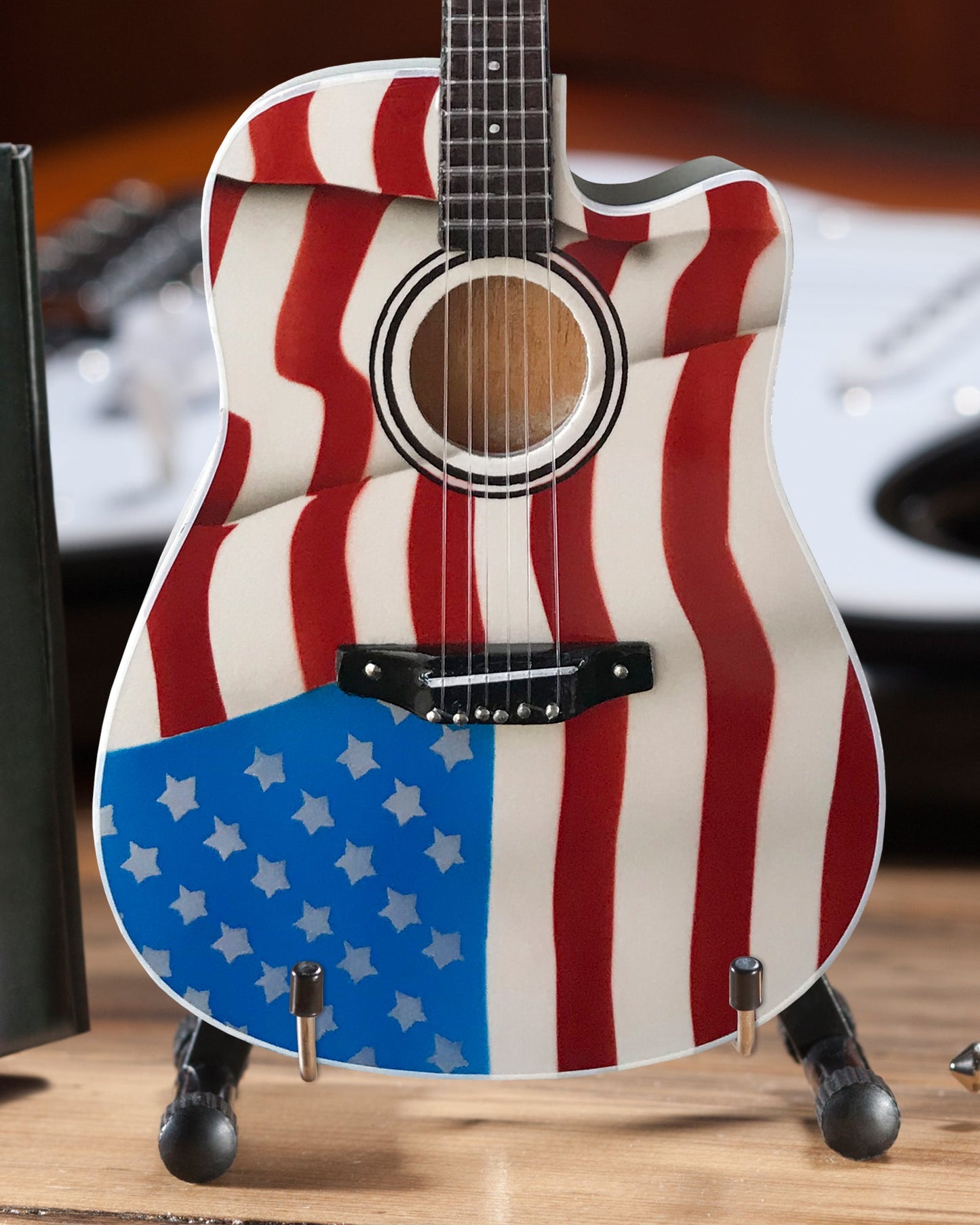 Toby Keith Signature USA Flag Acoustic Mini Acoustic Guitar Model - Osadia Concept Store