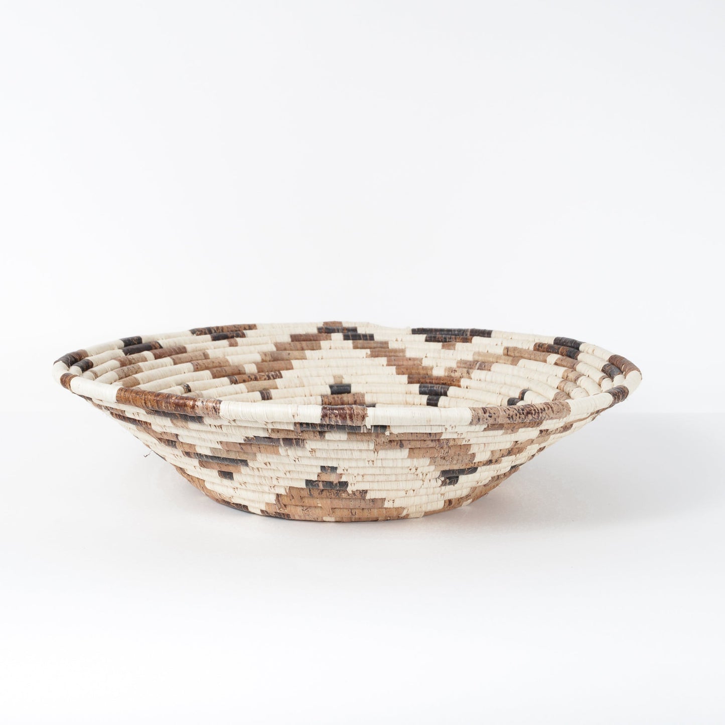 Large Layered Petal Basket ~ Banana Fiber - Osadia Concept Store