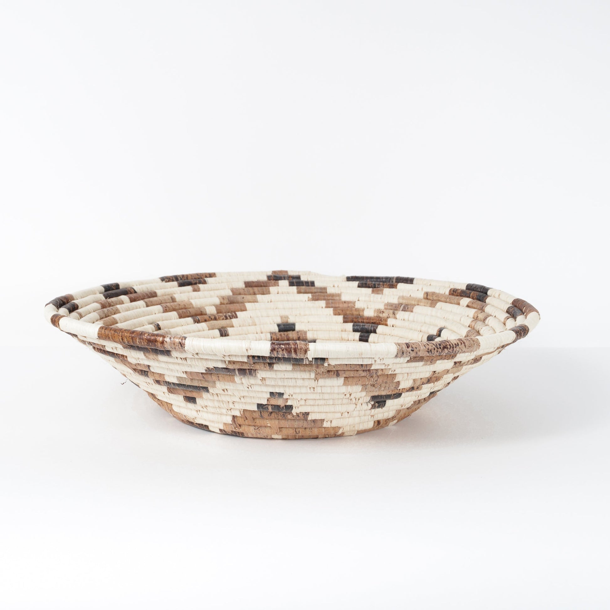 Large Layered Petal Basket ~ Banana Fiber - Osadia Concept Store