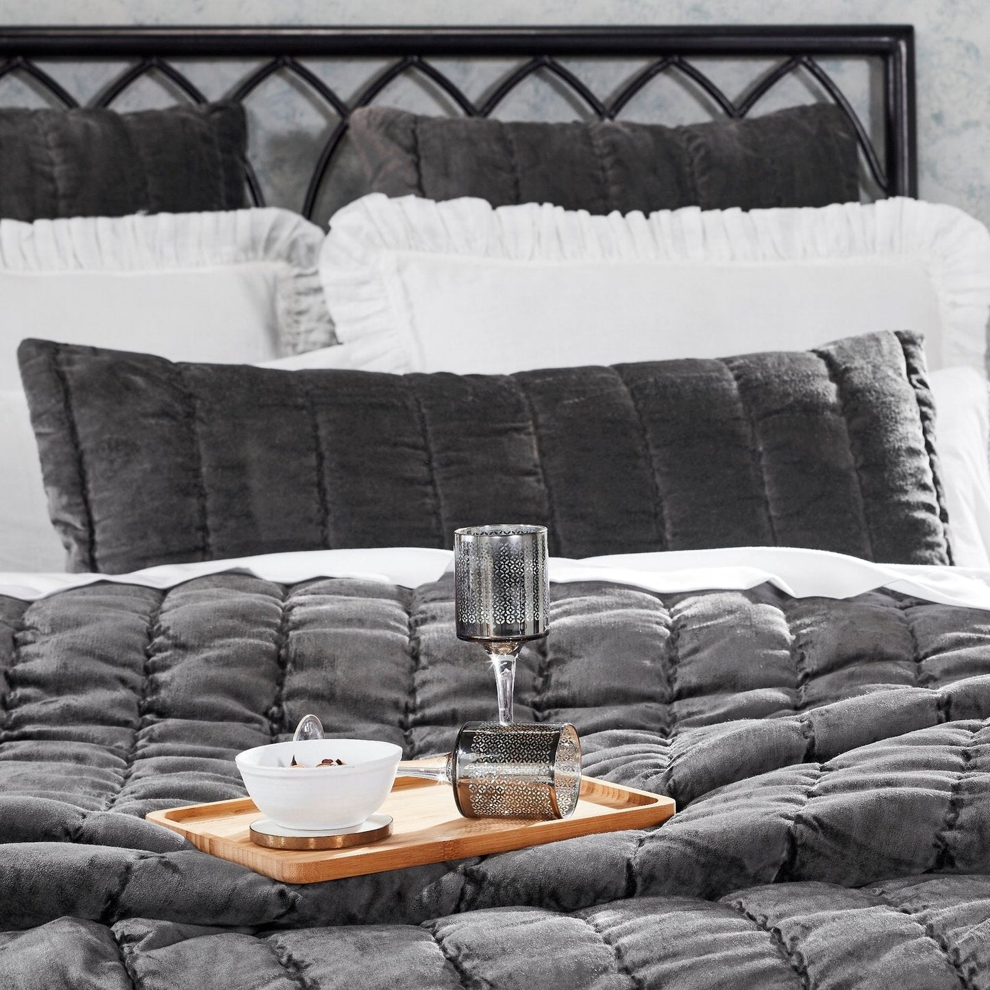 Gatsby Channel Velvet Quilt - Clearance