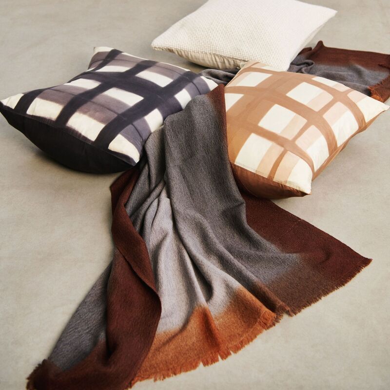 Melo Black Handcrafted Shibori Print Mulberry Silk Pillow