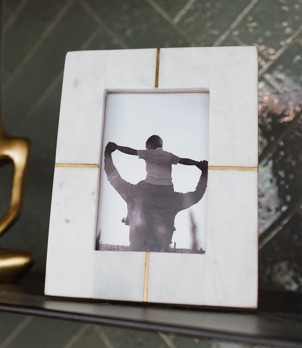 Sammita 4x6 White Picture Frame - Carved Marble Brass Inlay - Osadia Concept Store