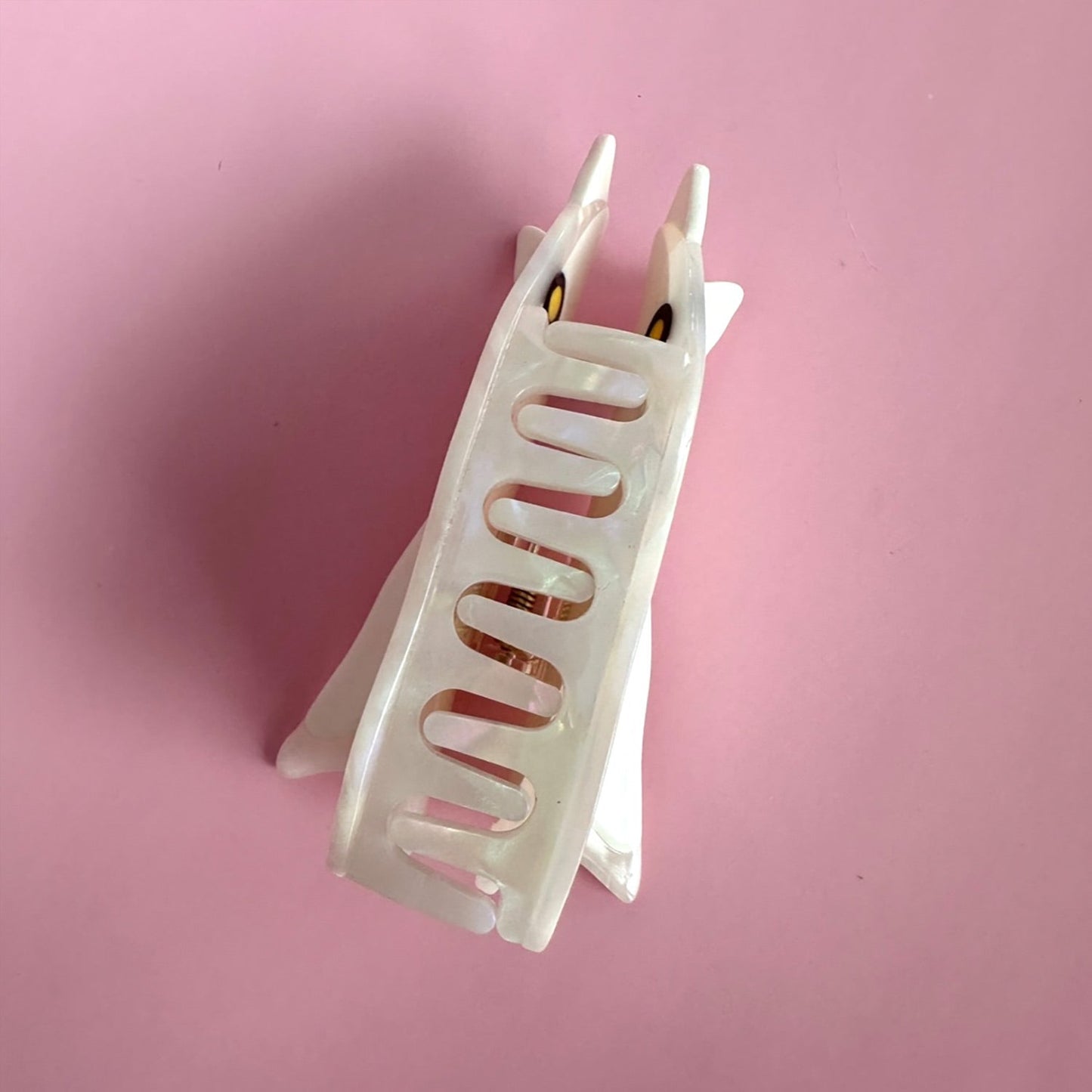 Ghost Cat Hair Claw