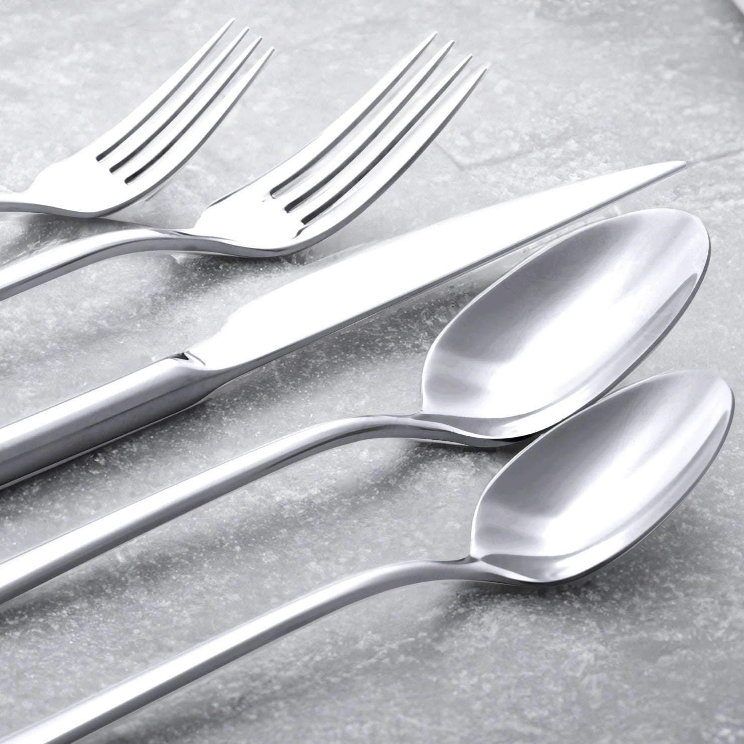 Emilia Mirror 20-Piece Flatware Set - Osadia Concept Store