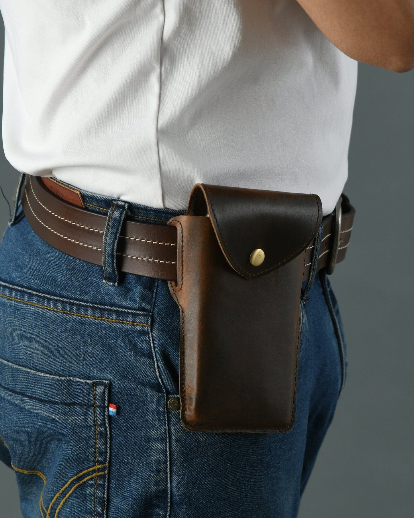 Mobile Holster Case- Dark Brown - Osadia Concept Store