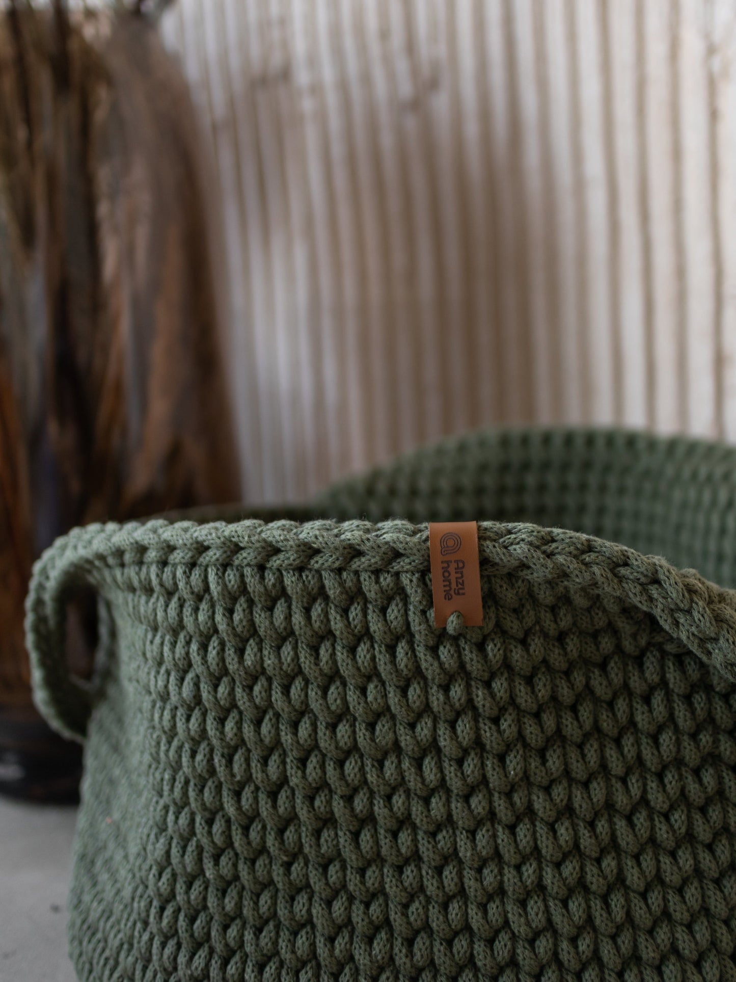 Basket Round with Handles