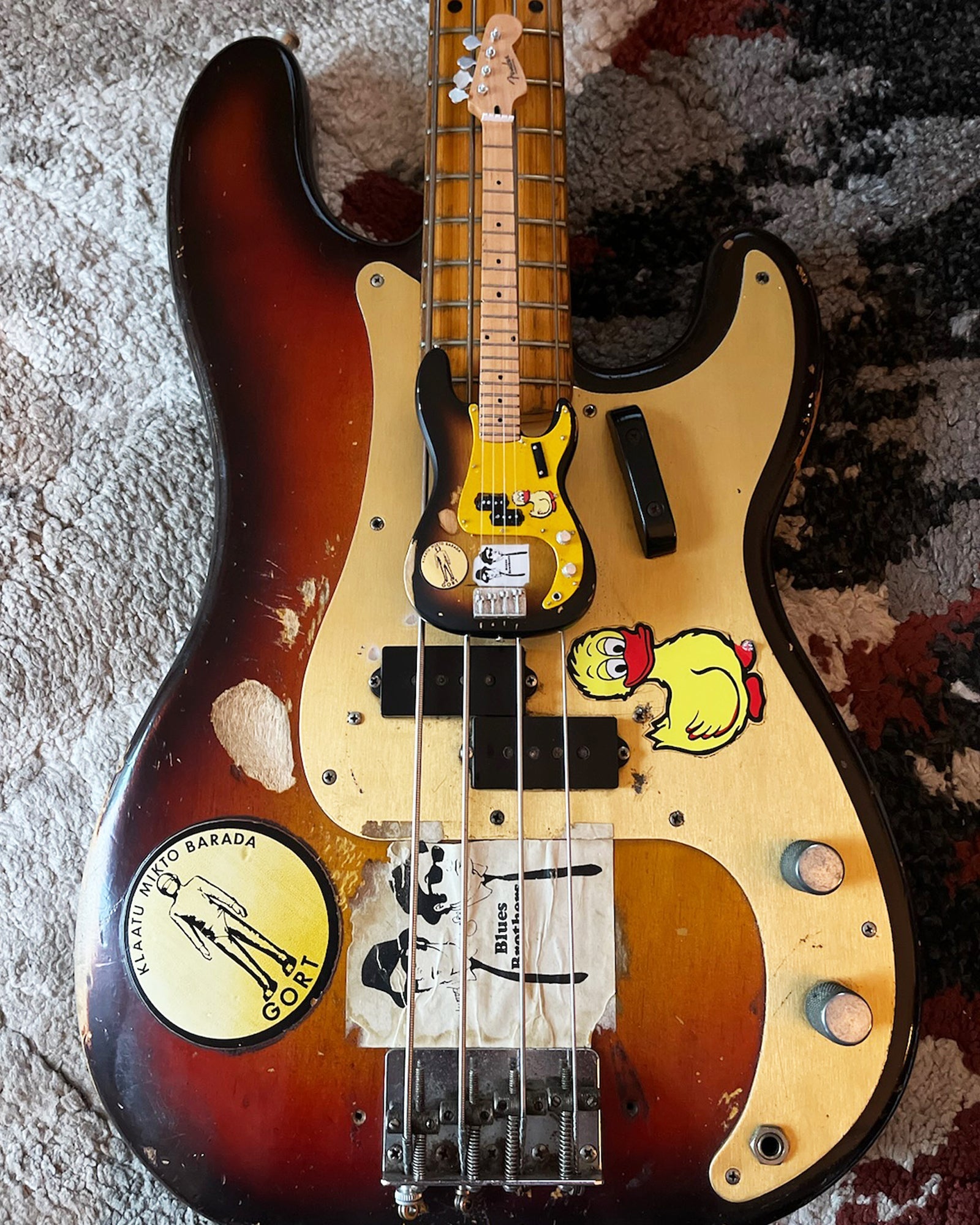Duck Dunn Original '59 Fender™ Precision Bass™ Duck Bass Miniature Model - Osadia Concept Store