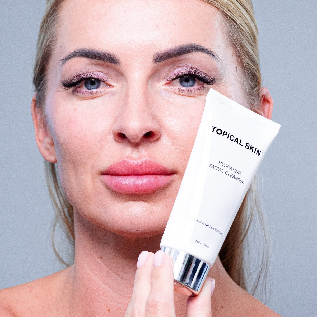 Hydrating Facial Cleanser with Oleosomes