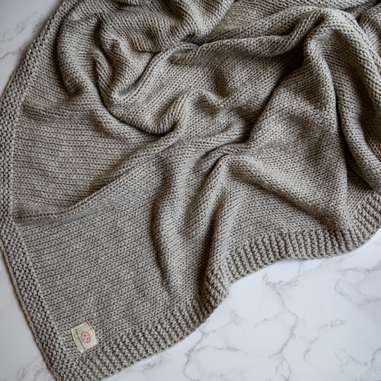 Zrestha Organic Cotton Knit Throw Blanket