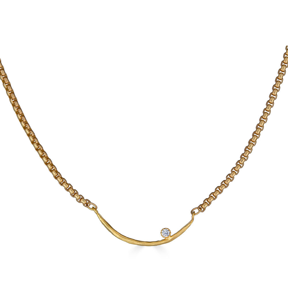 Curved Bar Necklace