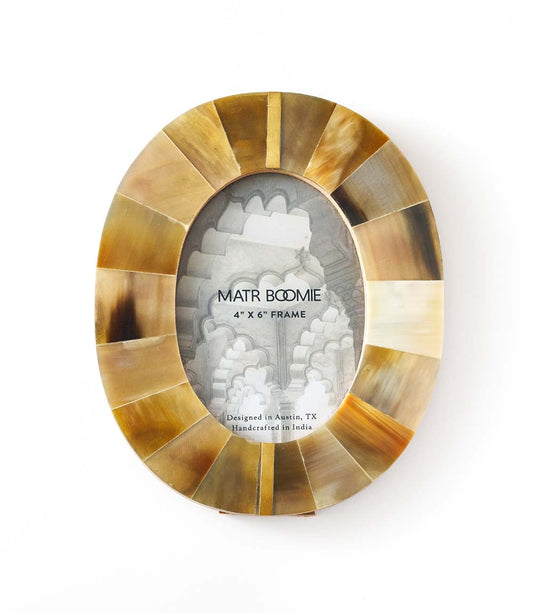 Kachhua 4x6 Oval Picture Frame - Horn, Brass Inlay - Osadia Concept Store