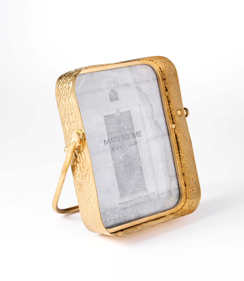 Loha 5x7 Rounded Picture Frame - Embossed Iron - Osadia Concept Store