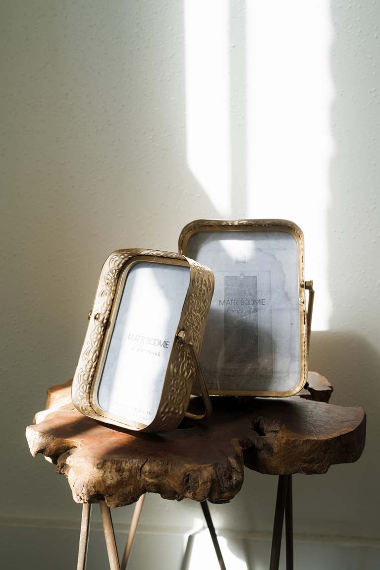 Loha 5x7 Rounded Picture Frame - Embossed Iron - Osadia Concept Store