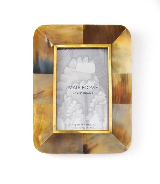 Kachhua 4x6 Rounded Picture Frame - Horn, Brass Inlay - Osadia Concept Store