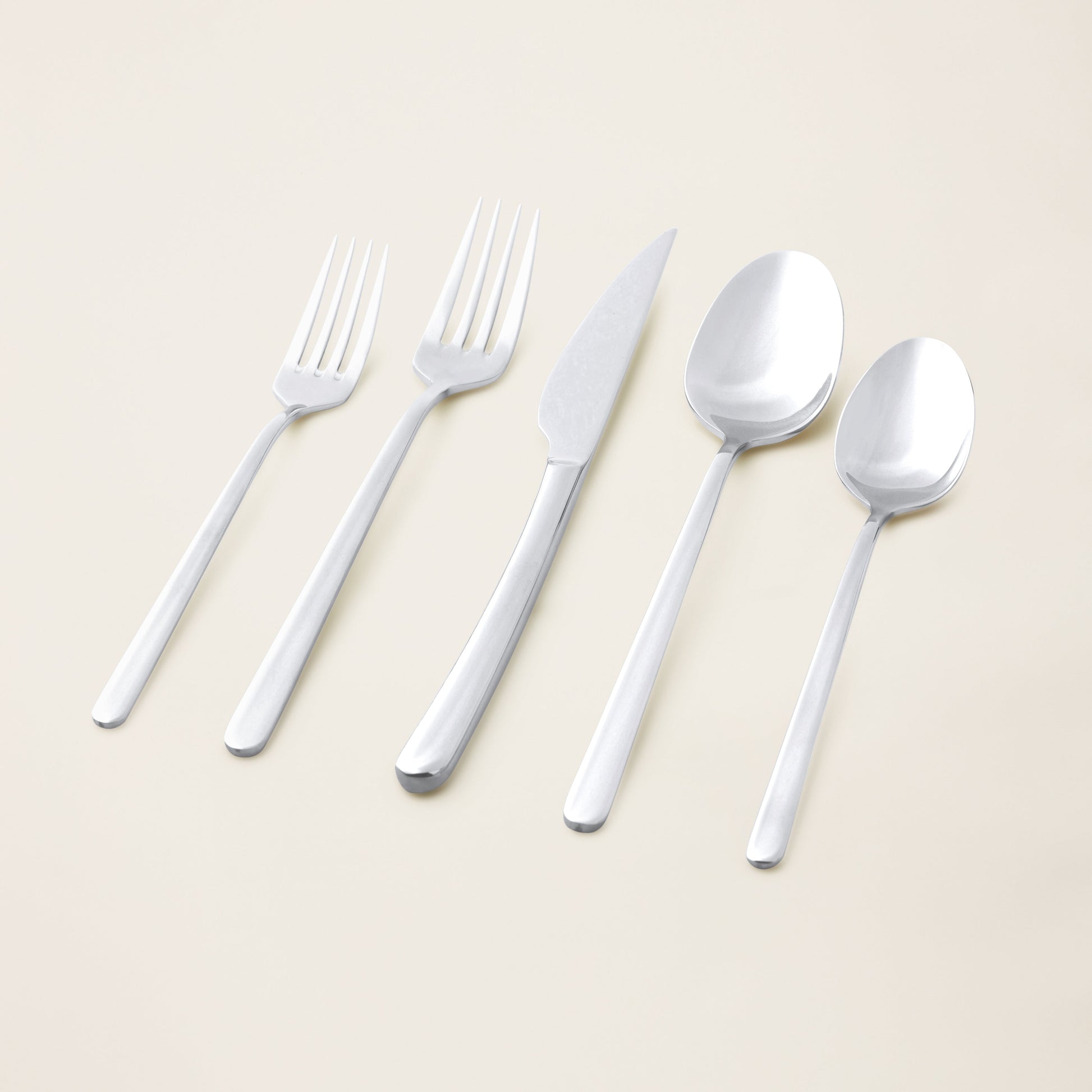 Emilia Mirror 20-Piece Flatware Set - Osadia Concept Store
