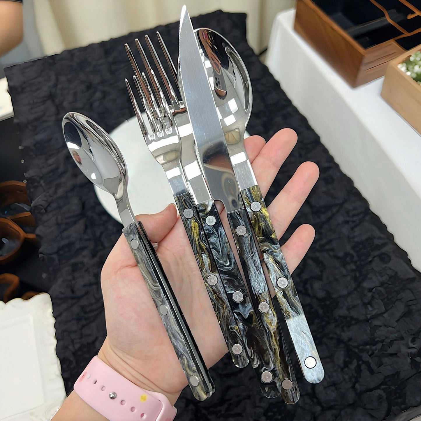 Set Of 10 Pcs Terra Flatware, Modern Elegant Cutlery Silverware