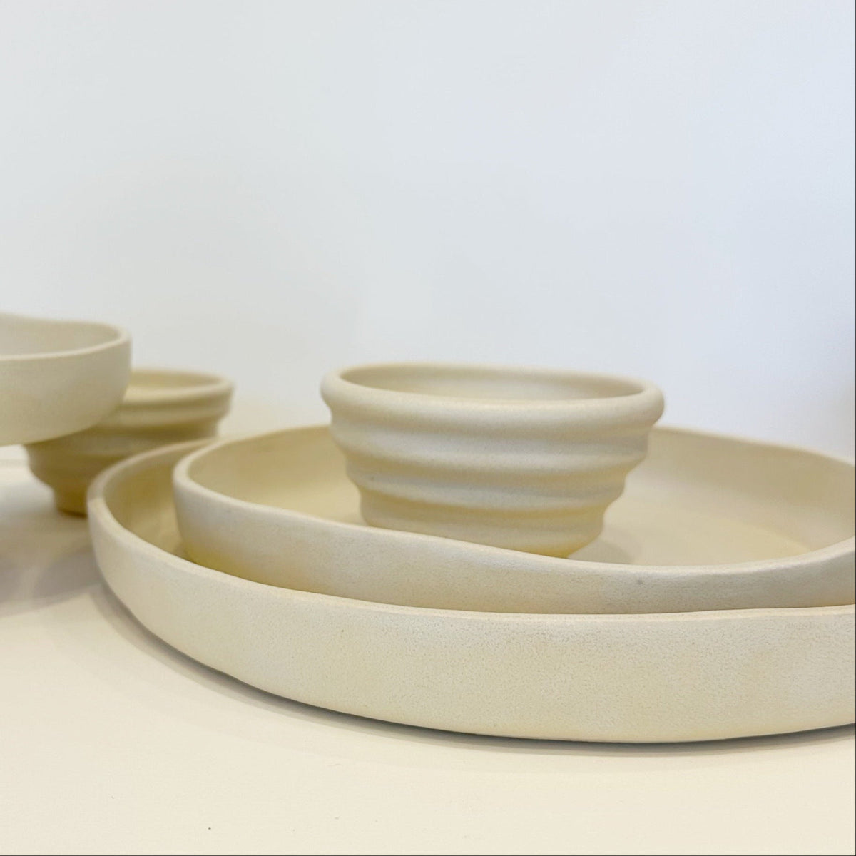 PLATES BUNDLE White Cloud. (Sizes 8.5 and 6 inches)