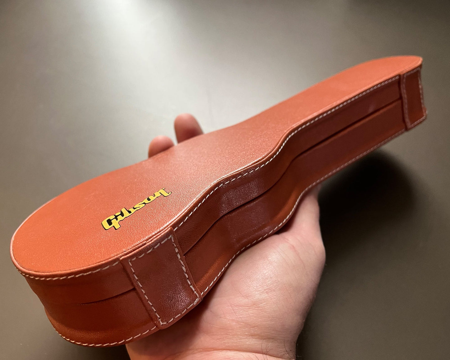 Miniature Gibson Les Paul Original Hardshell Case Brown - 1:4 Scale - Osadia Concept Store