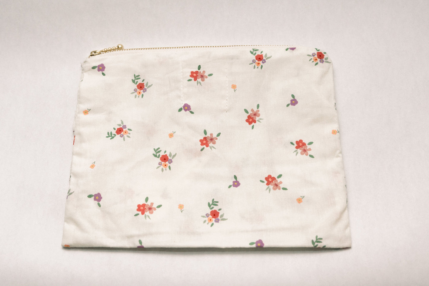 Vintage-Inspired Floral Pouch- Matin au Jardin - Osadia Concept Store