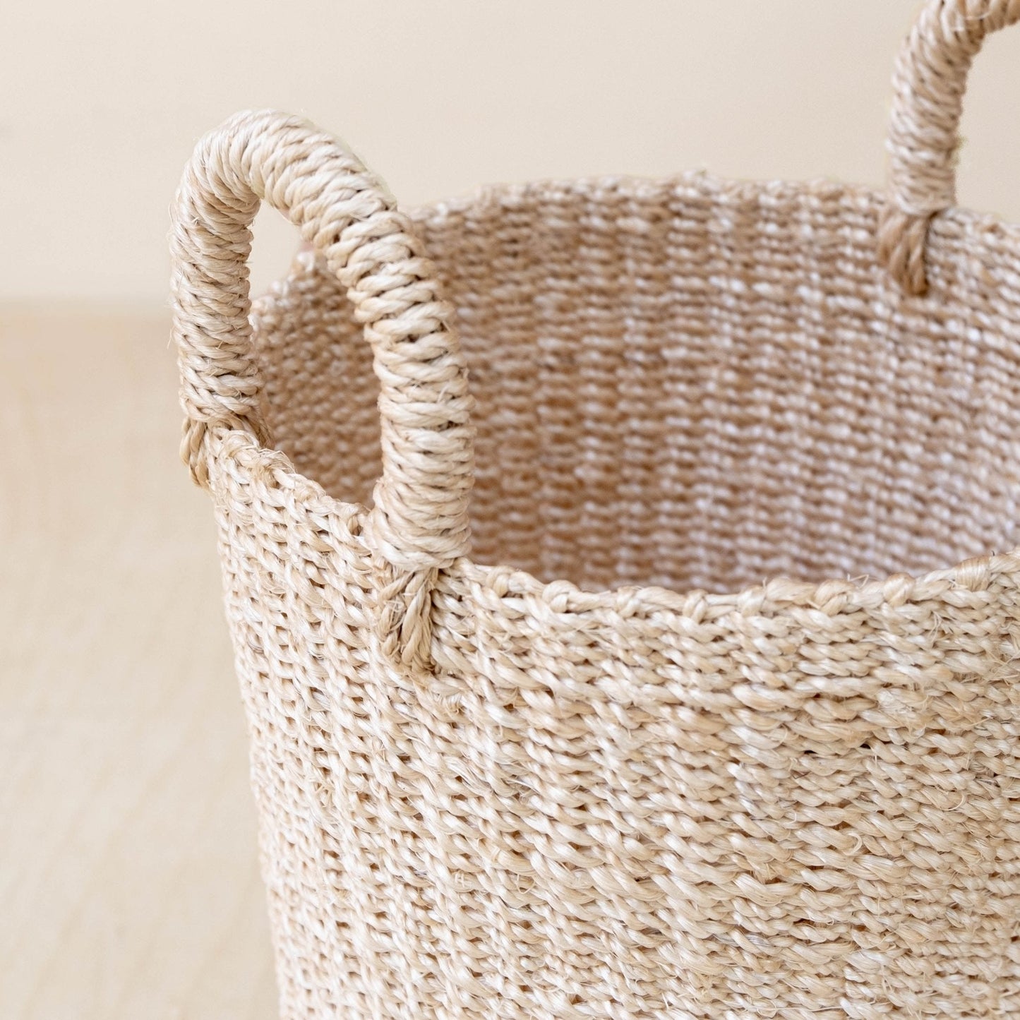 Natural Vase Basket
