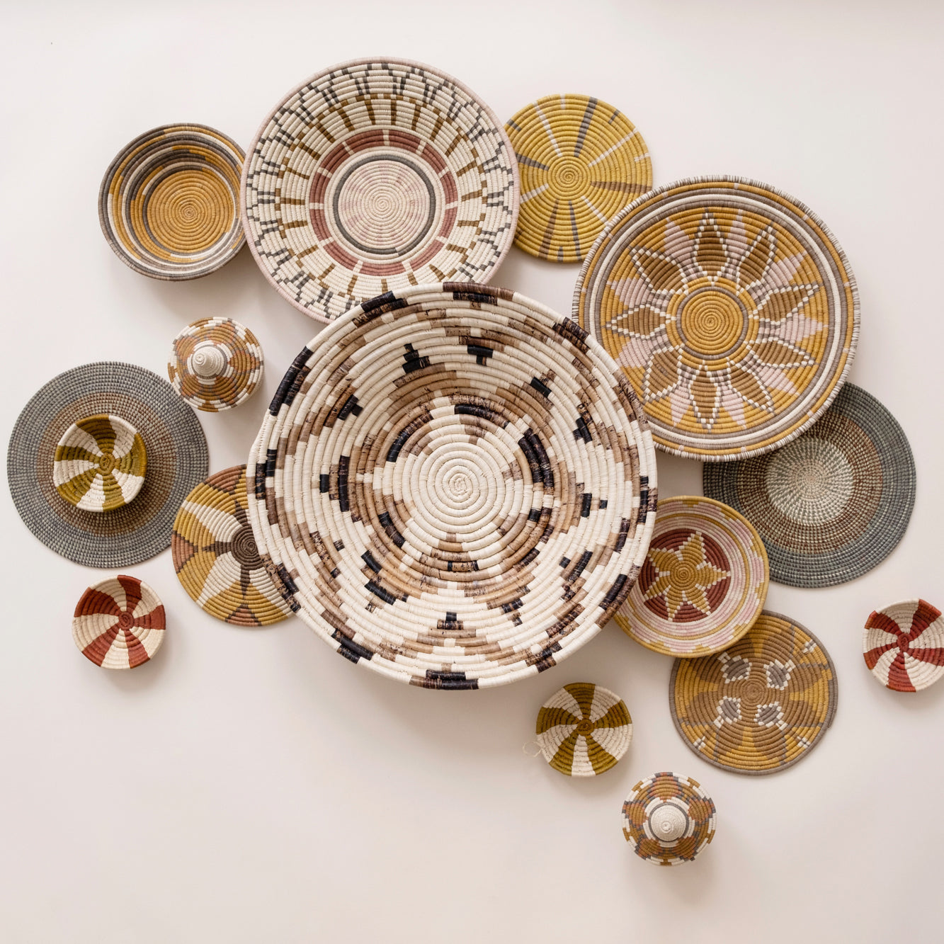 Large Layered Petal Basket ~ Banana Fiber - Osadia Concept Store