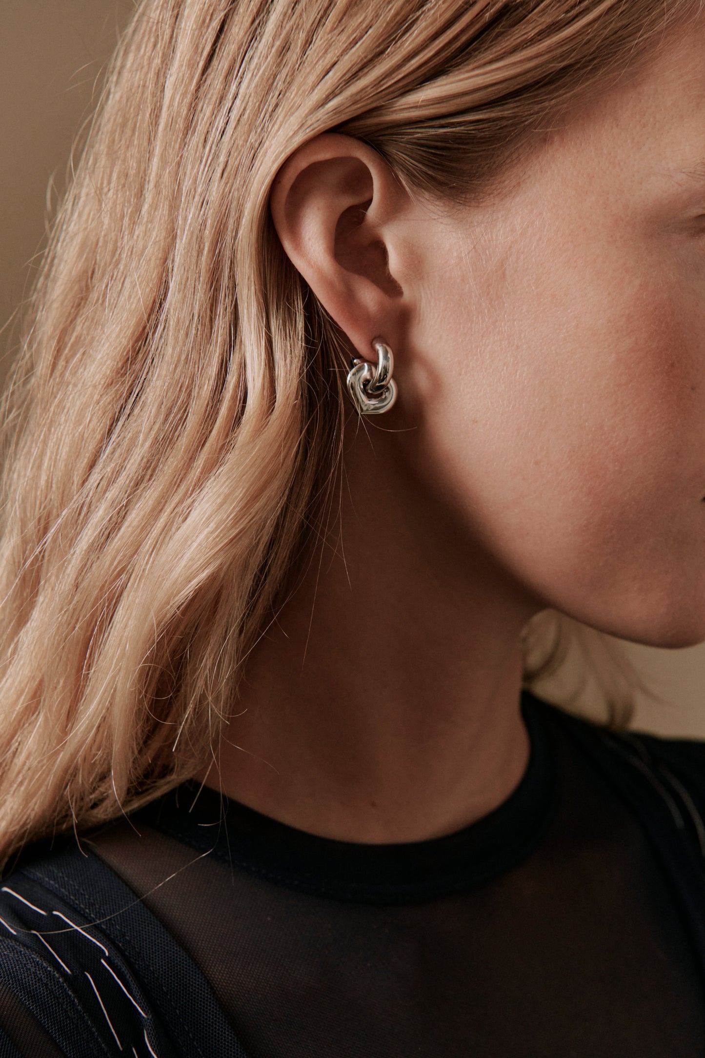Eloise Chunky Heart Hoops