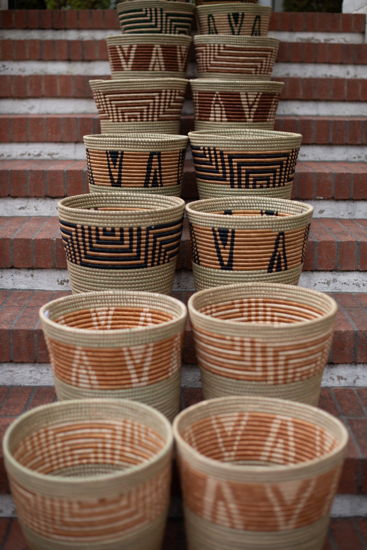 IDENTITY Basket Itana