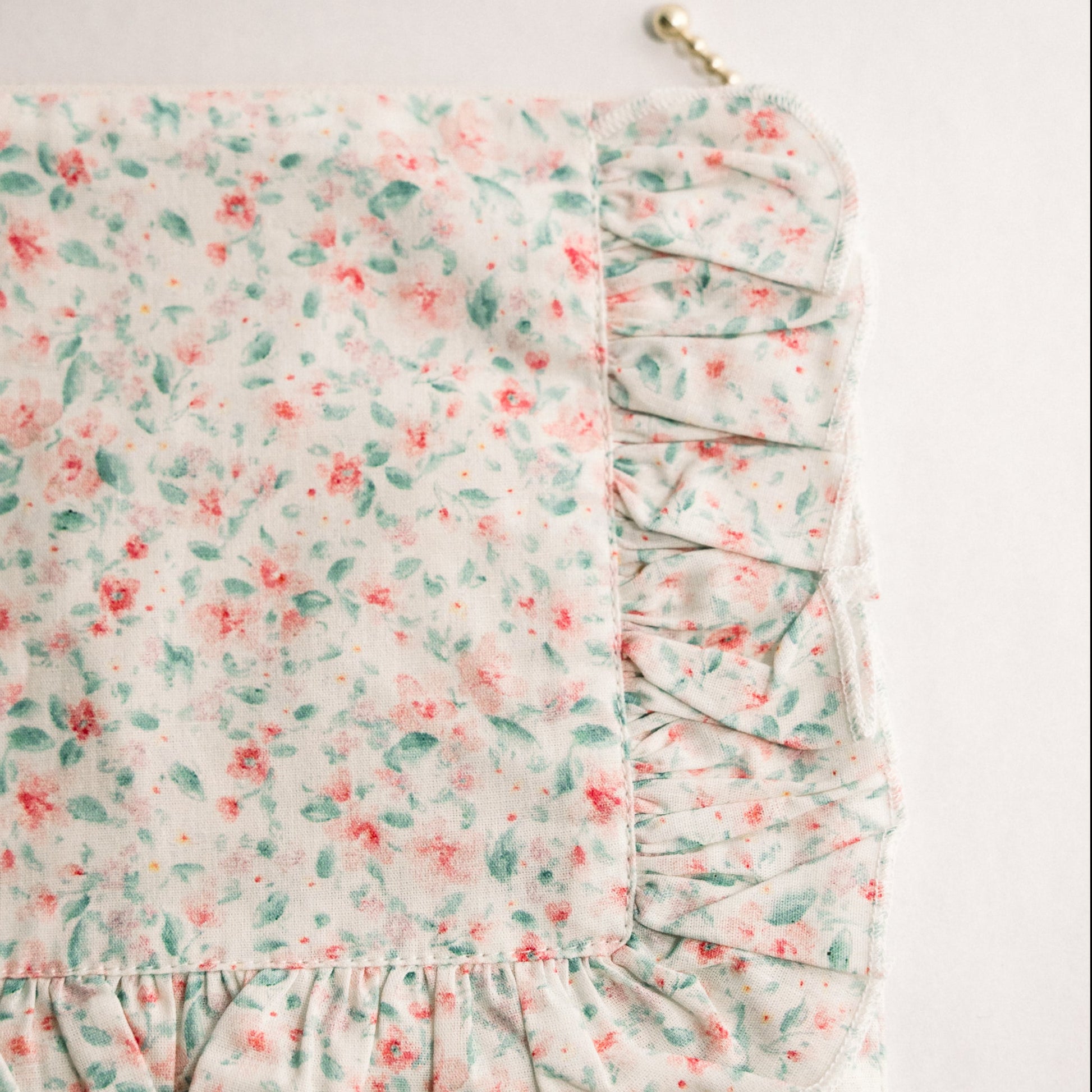 Vintage-Inspired Floral Pouch- Confetti - Osadia Concept Store
