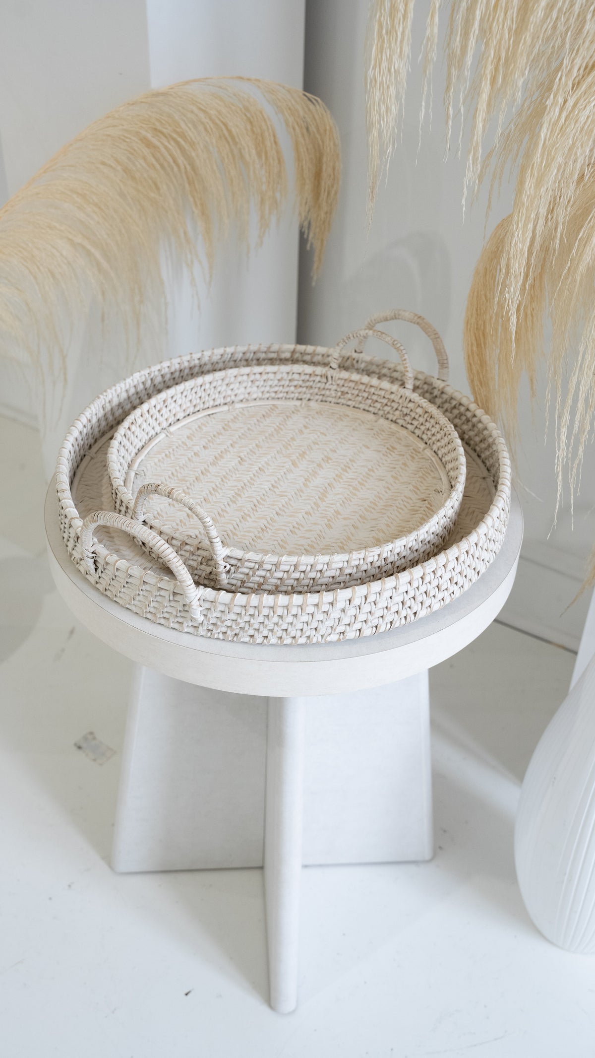 Round Rattan Tray - White