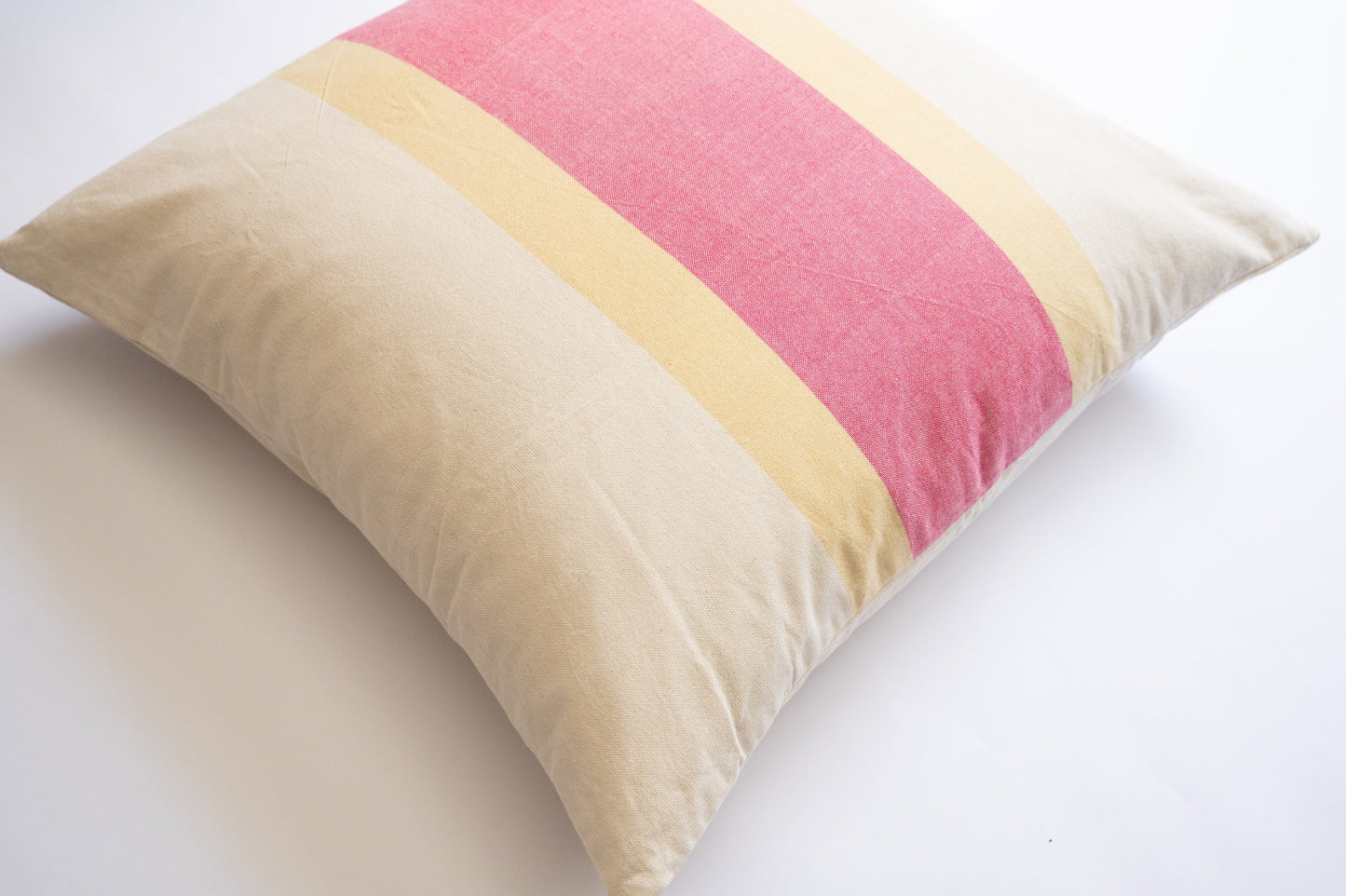 Saroj Hand Loom Pillow Cover 20"x20"