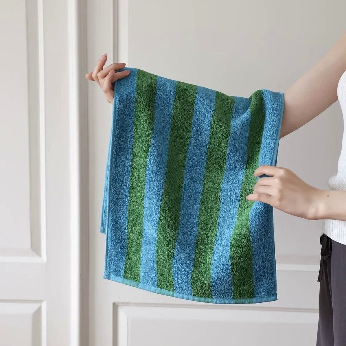 Ultra Soft Absorbent Terra Stripe Bath Towel