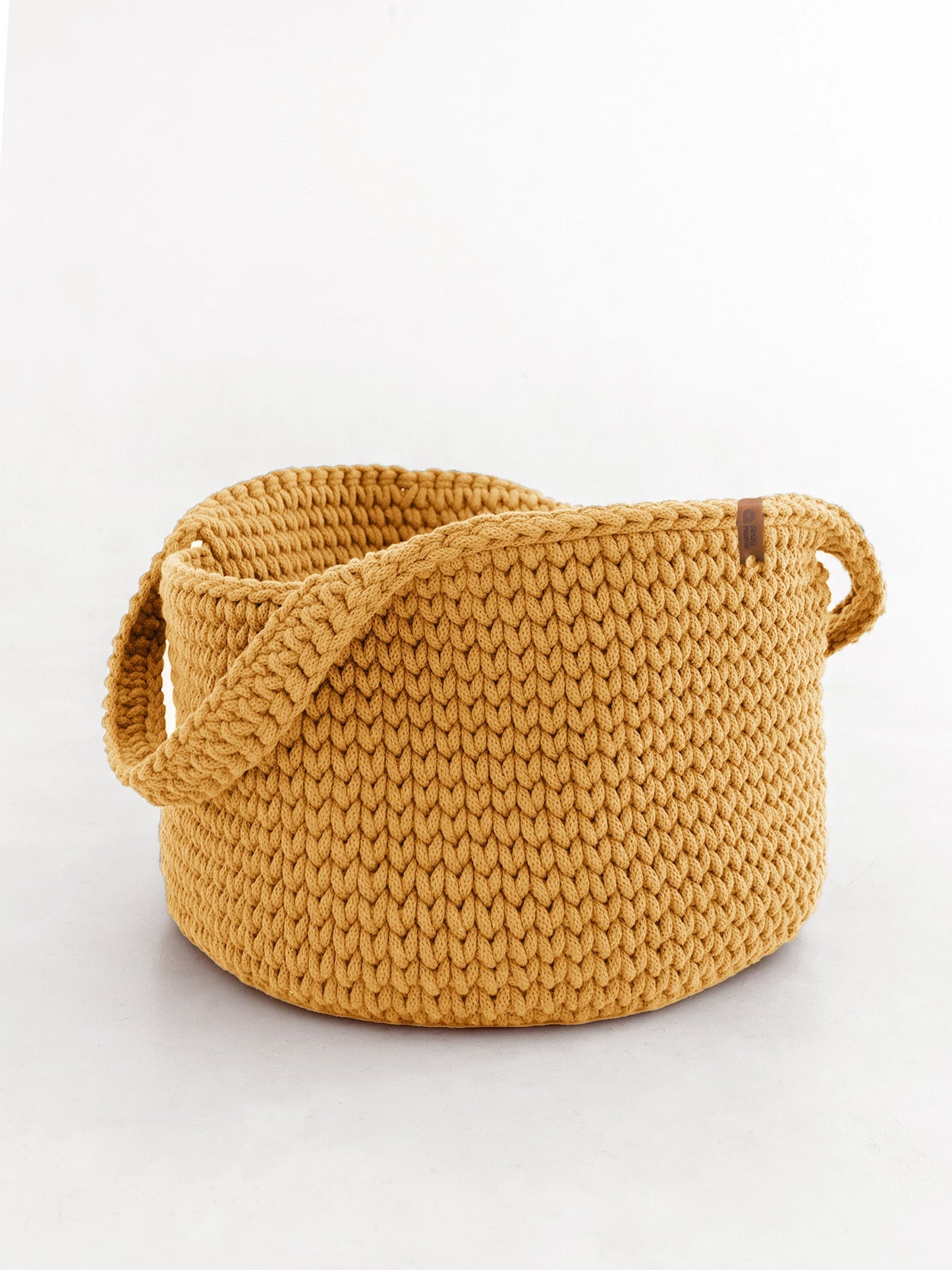 Basket Round with Handles
