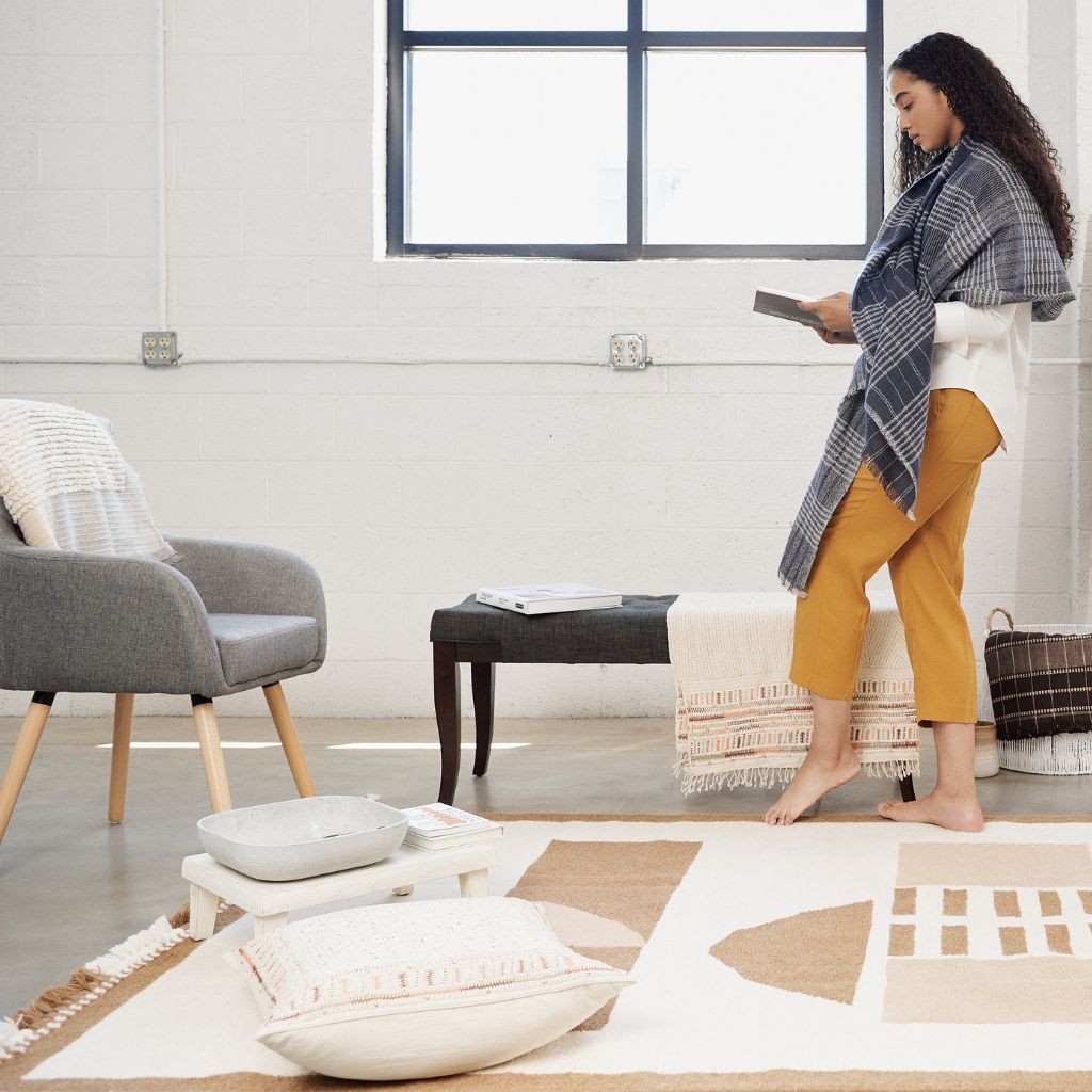 Alloy Dark Blue Stripes Pattern Soft Merino Linen Handloom Throw