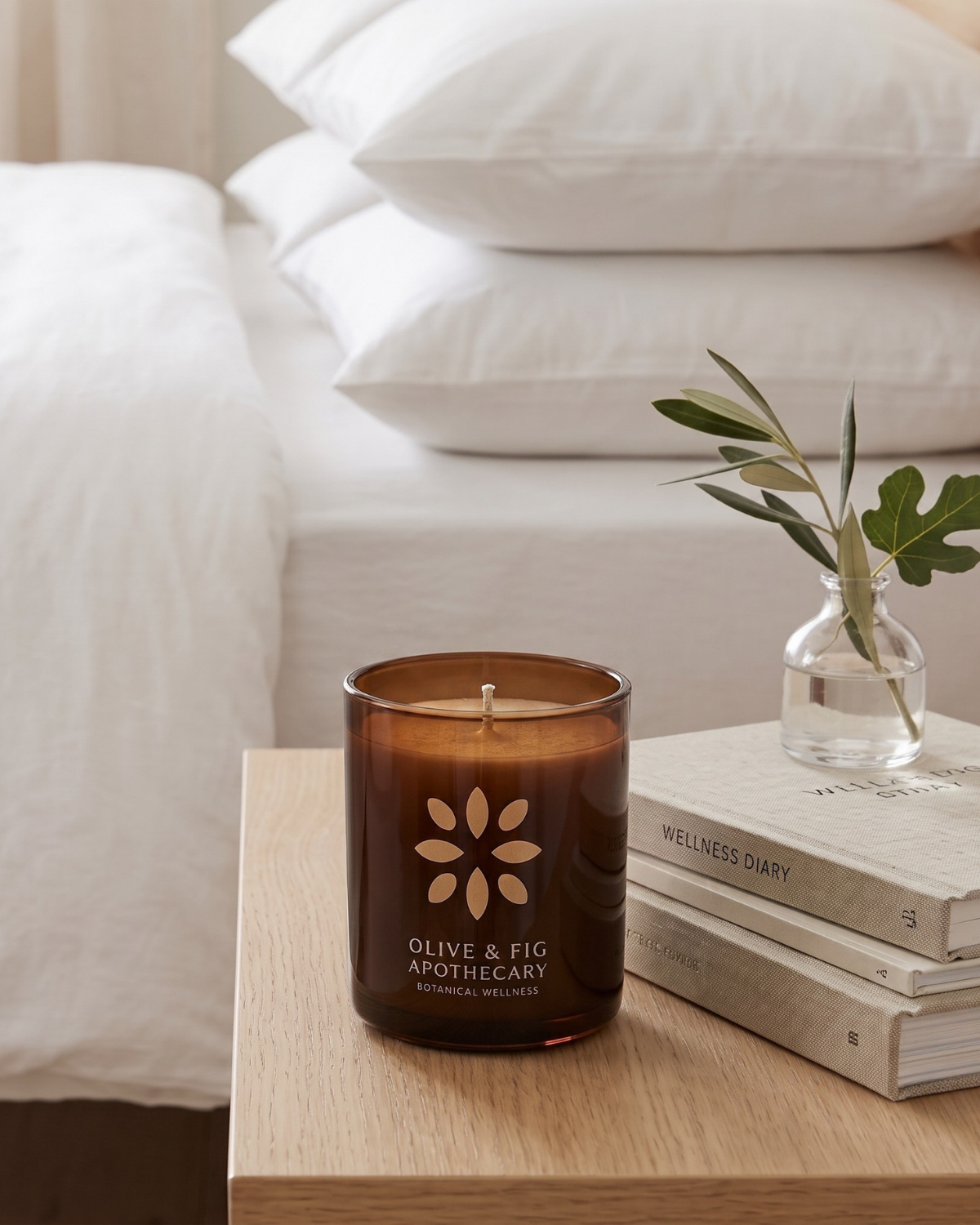 Olive & Fig Apothecary Desert Santal scented 2-wick 11 oz candle