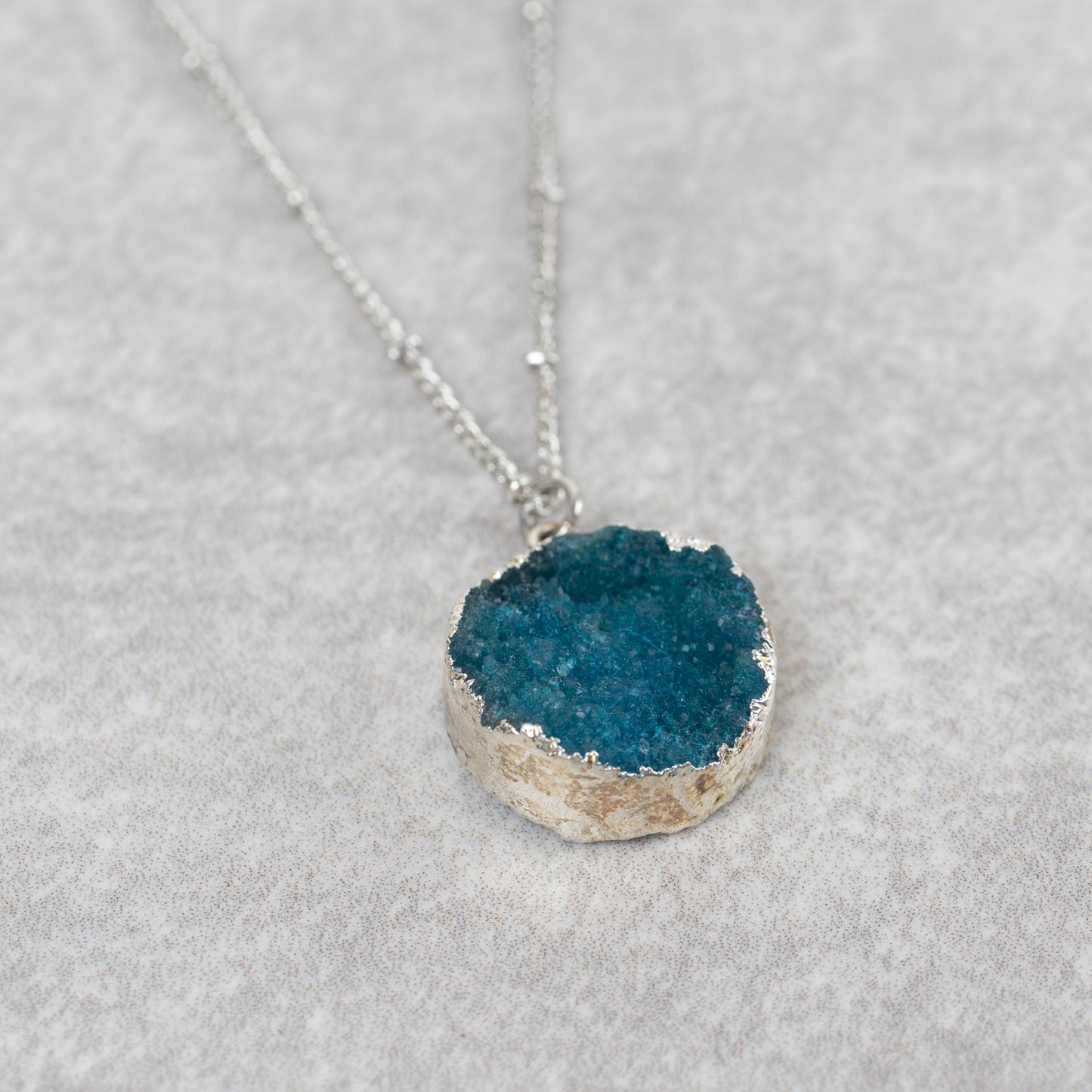 Chattan Geode Pendant Necklace