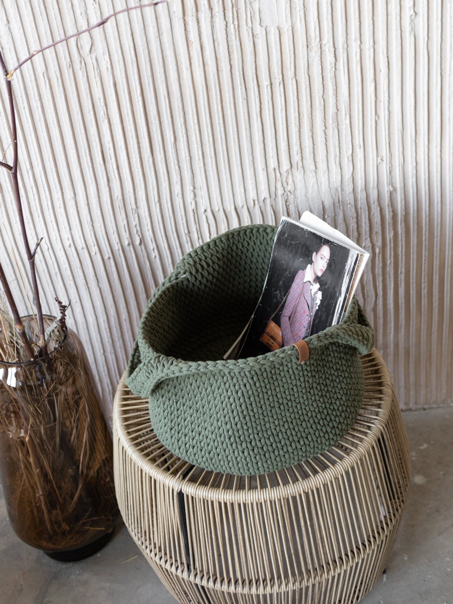 Basket Round with Handles