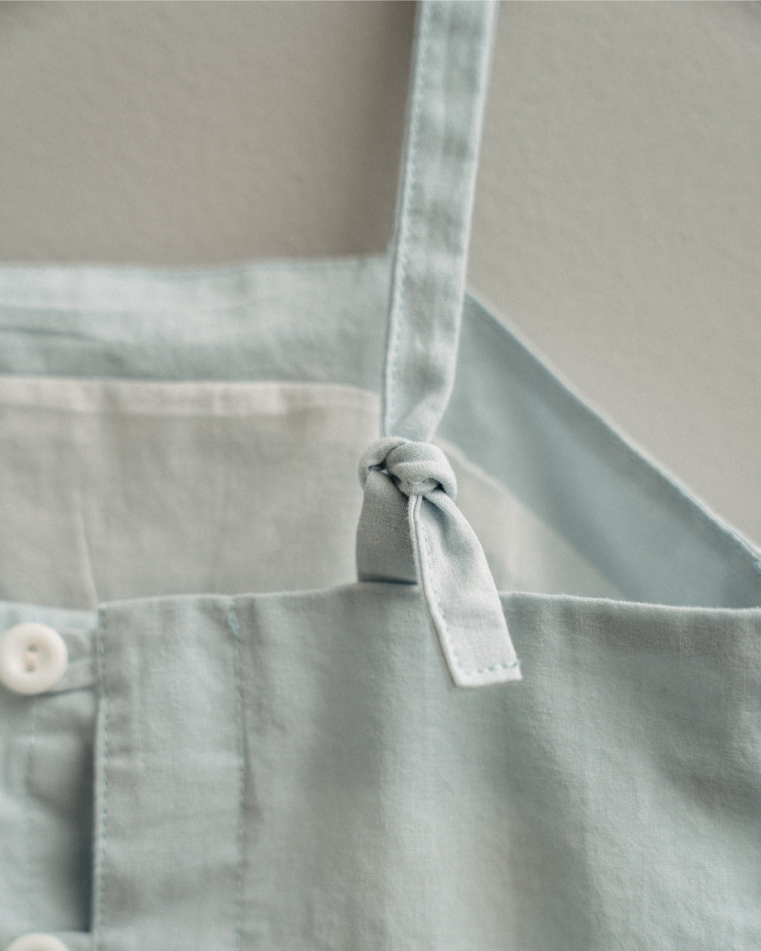 Hikari Pintuck Dress- Bleues