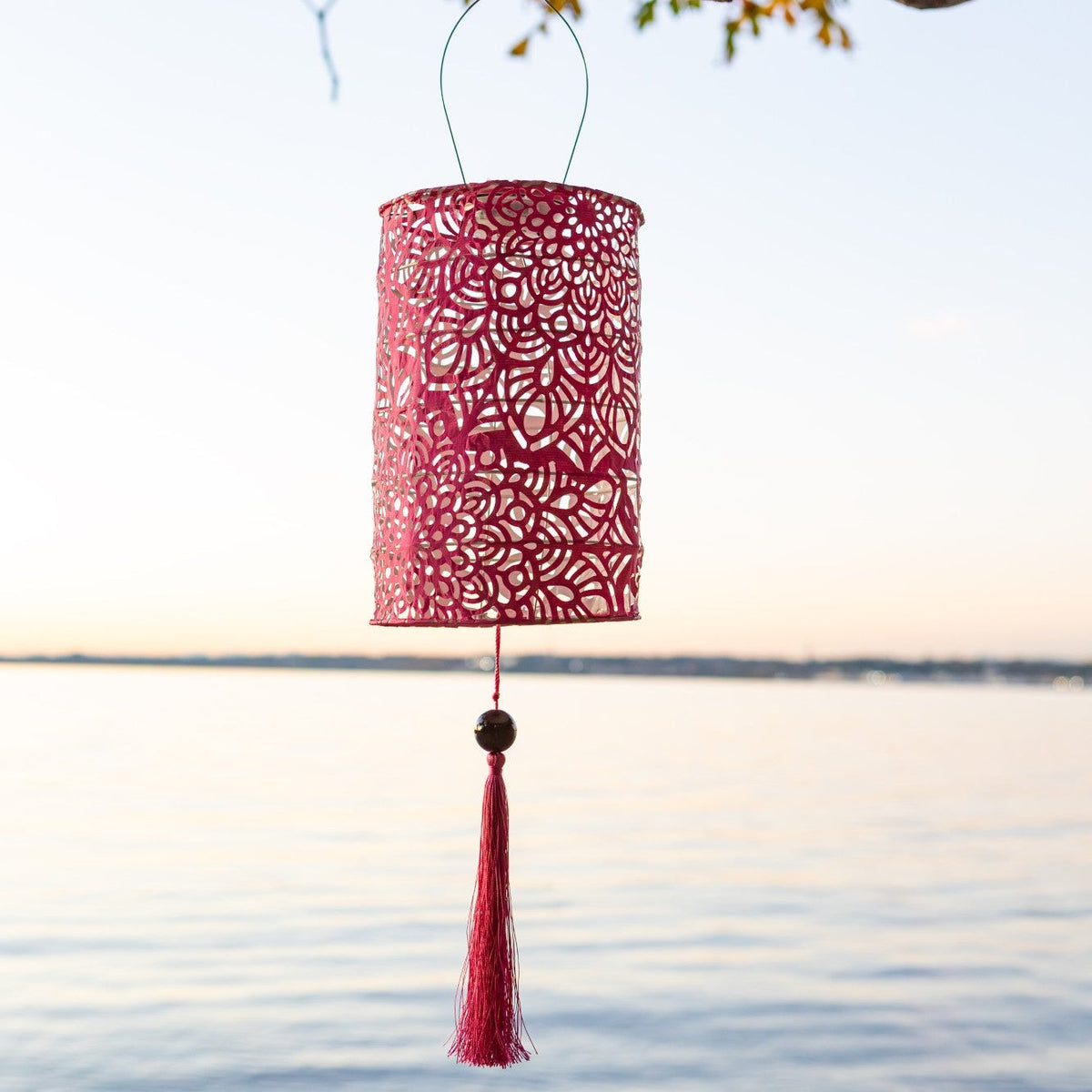 Soji Stella - Tassel Cylinder - 7.5" Solar Lantern