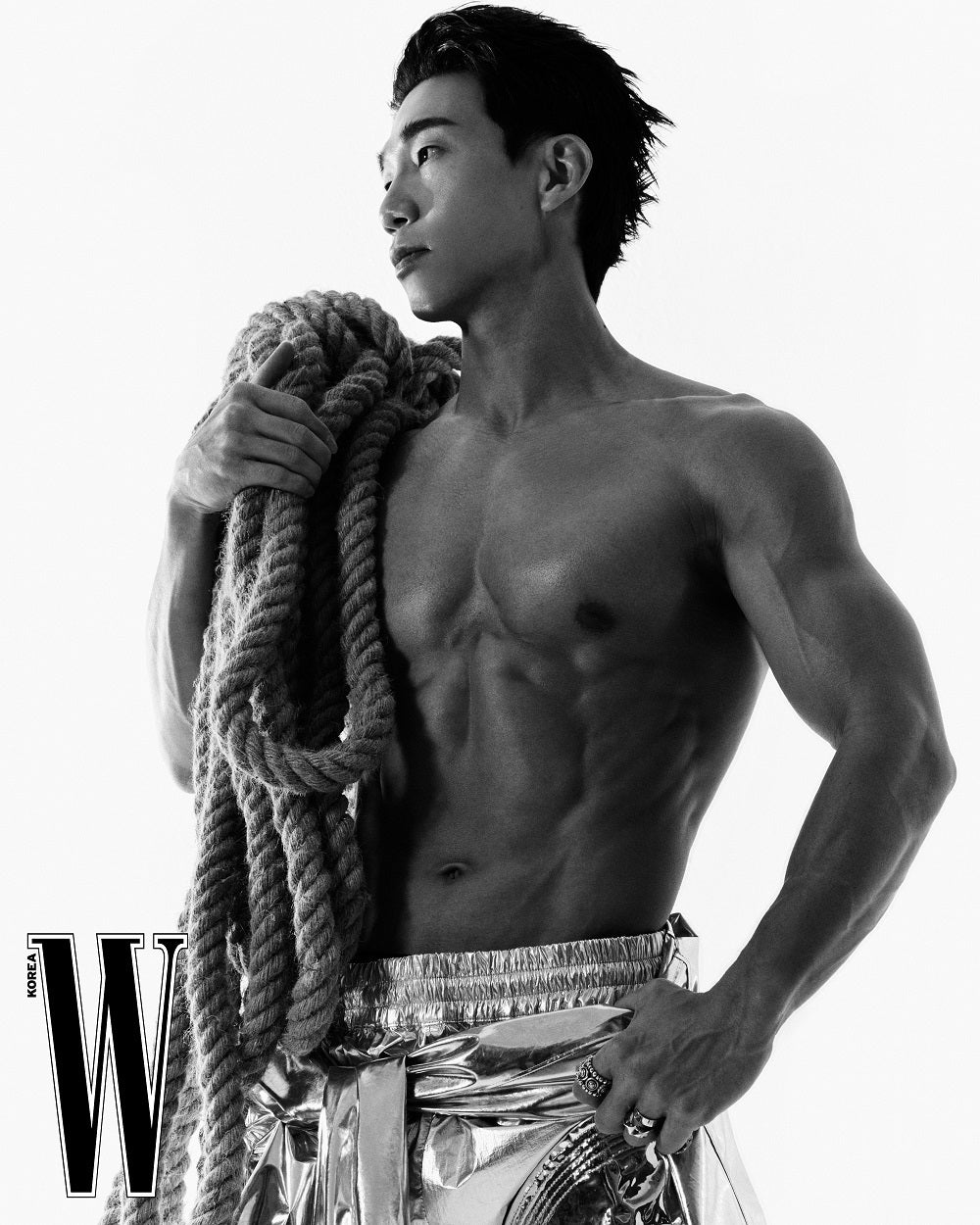 Jisoo W Magazine 2024 Volume 4