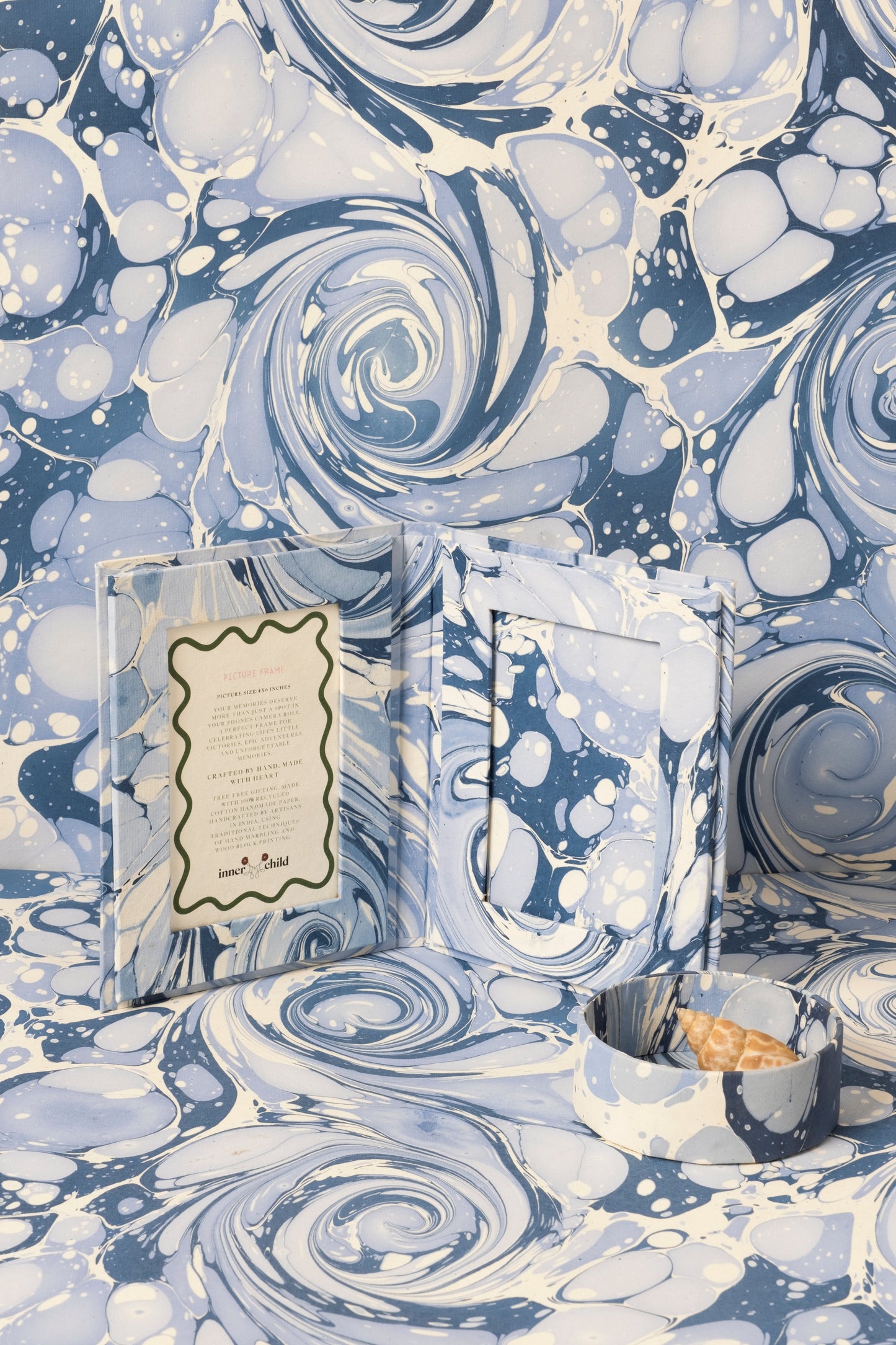 Hand-Marbled Picture Frame Folding Book, 4x6 in Ocean Wave