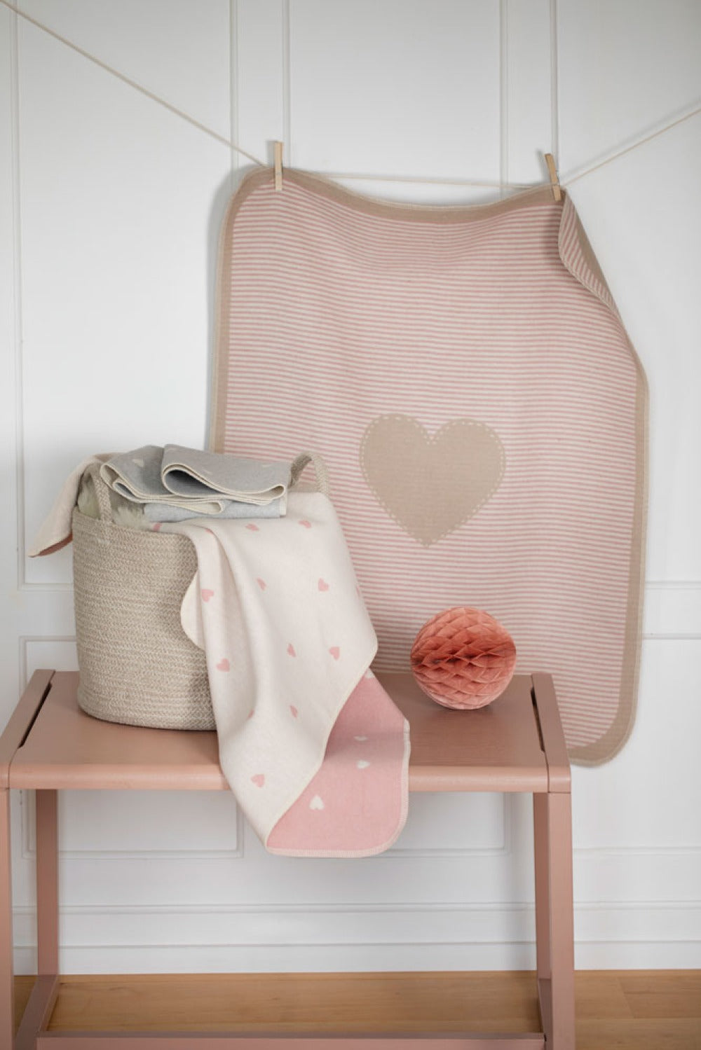 JUWEL Baby Blanket "Hearts Allover"