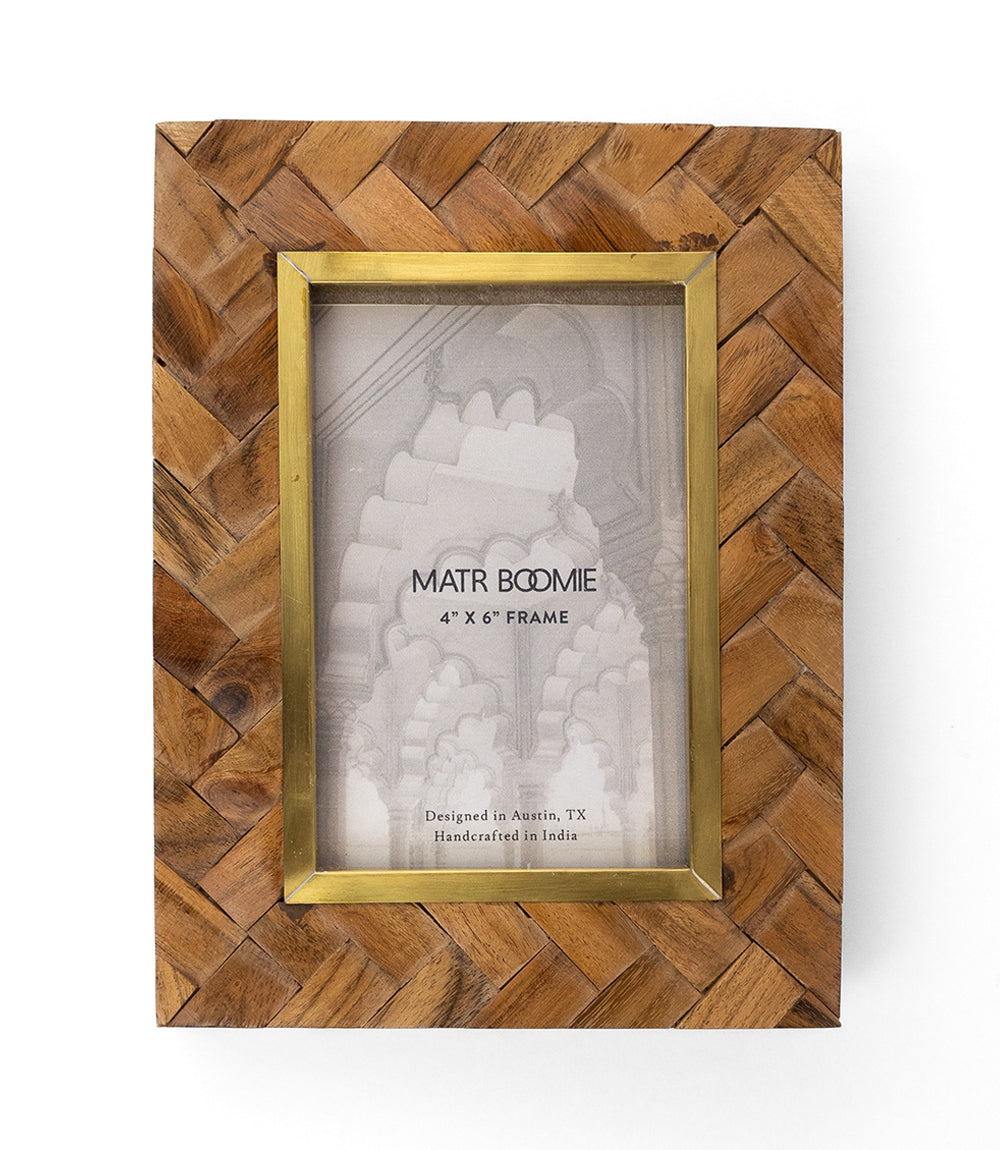 Basu 4x6 Picture Frame - Carved Wood, Brass Inlay