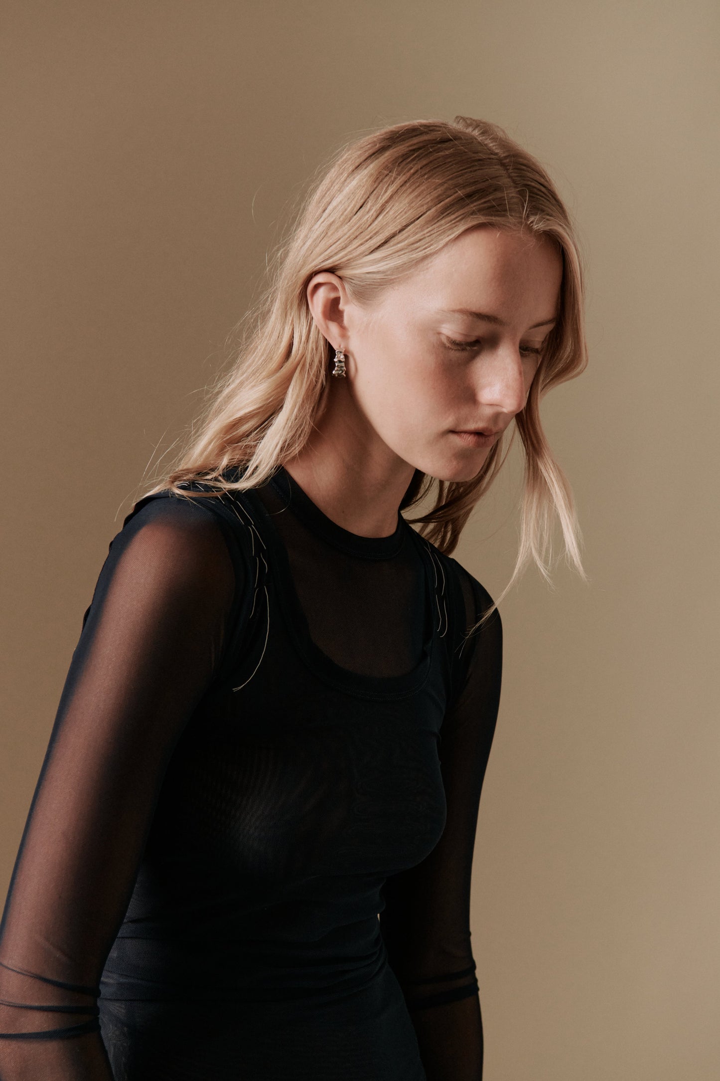 Anna Uneven Hoops