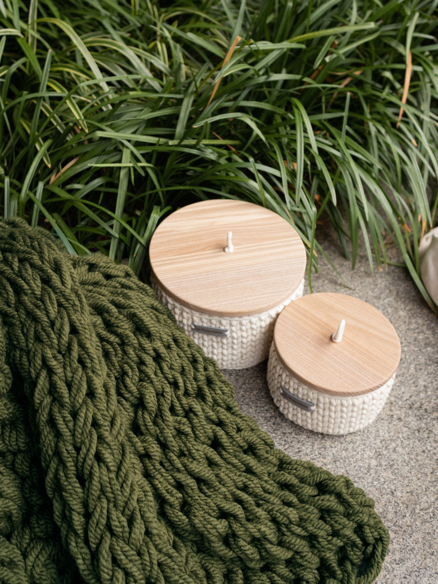 Round Storage Baskets w/ Wooden Lid