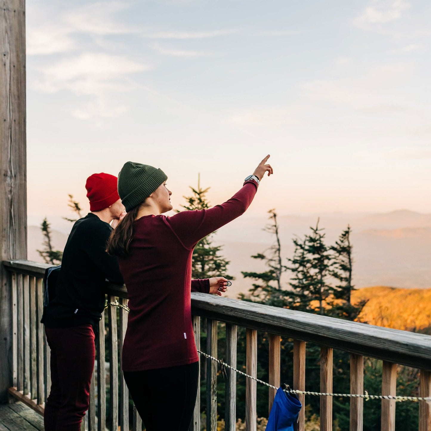 Midweight Women's Wool Crew Top -  100% Merino Wool - Osadia Concept Store