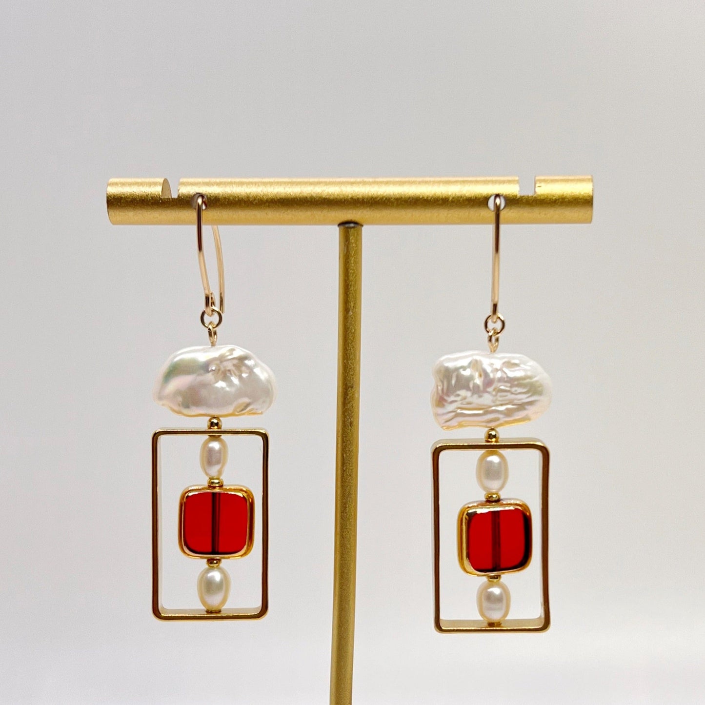 Art 2311E x Pearls Earrings