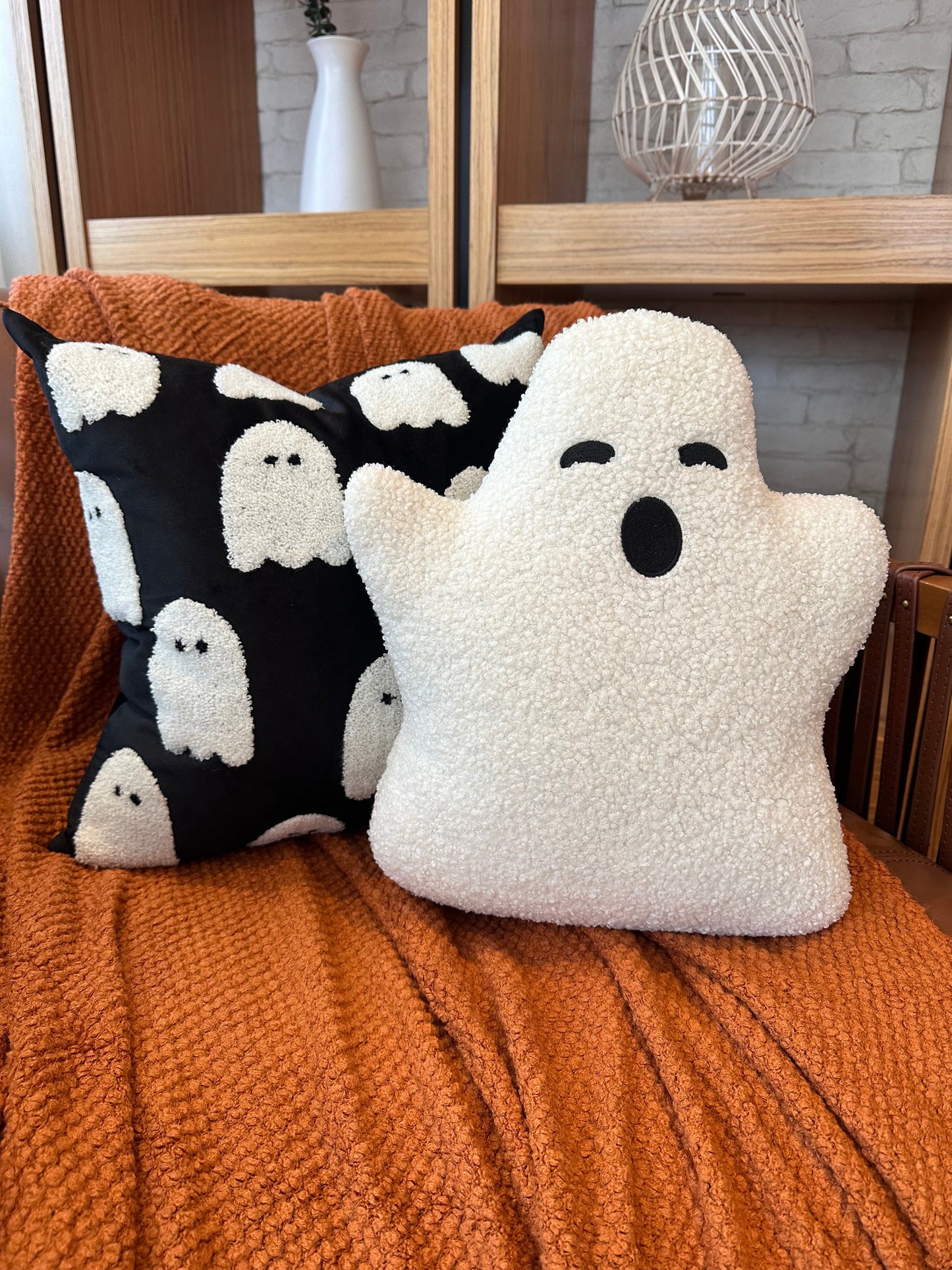 Sherpa Pumpkin & Ghost Pillow Set