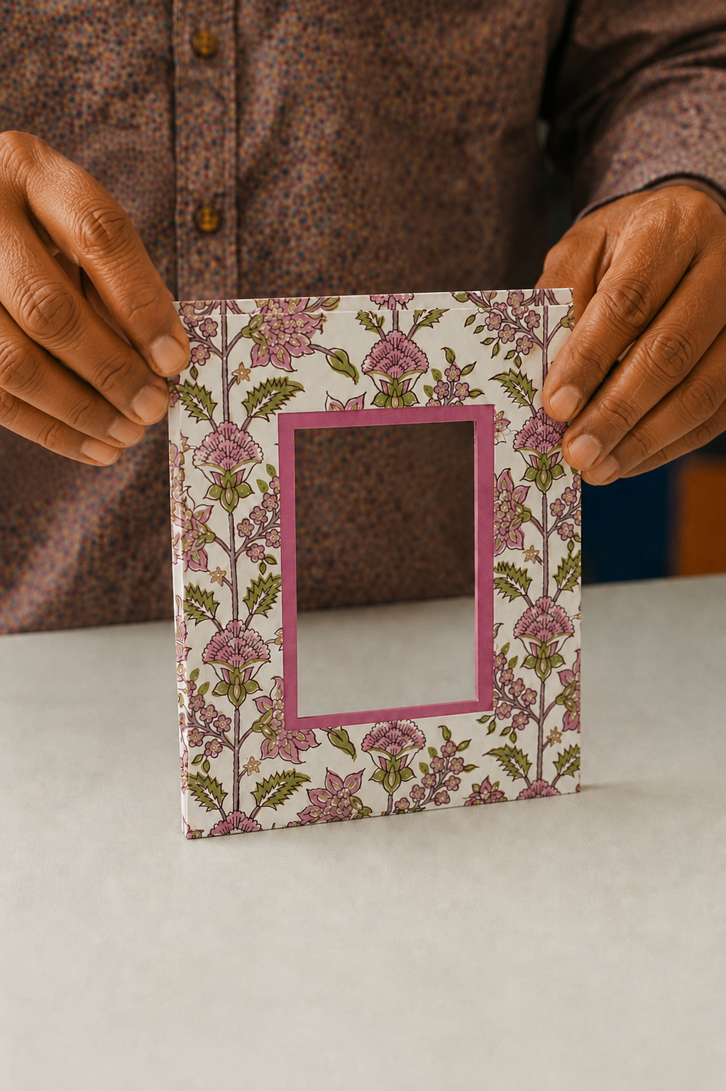 Large Block Print Photo Frame (5 x 7)  - Tea Rose