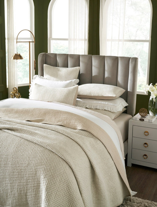 Maze Geometric Linen Coverlet