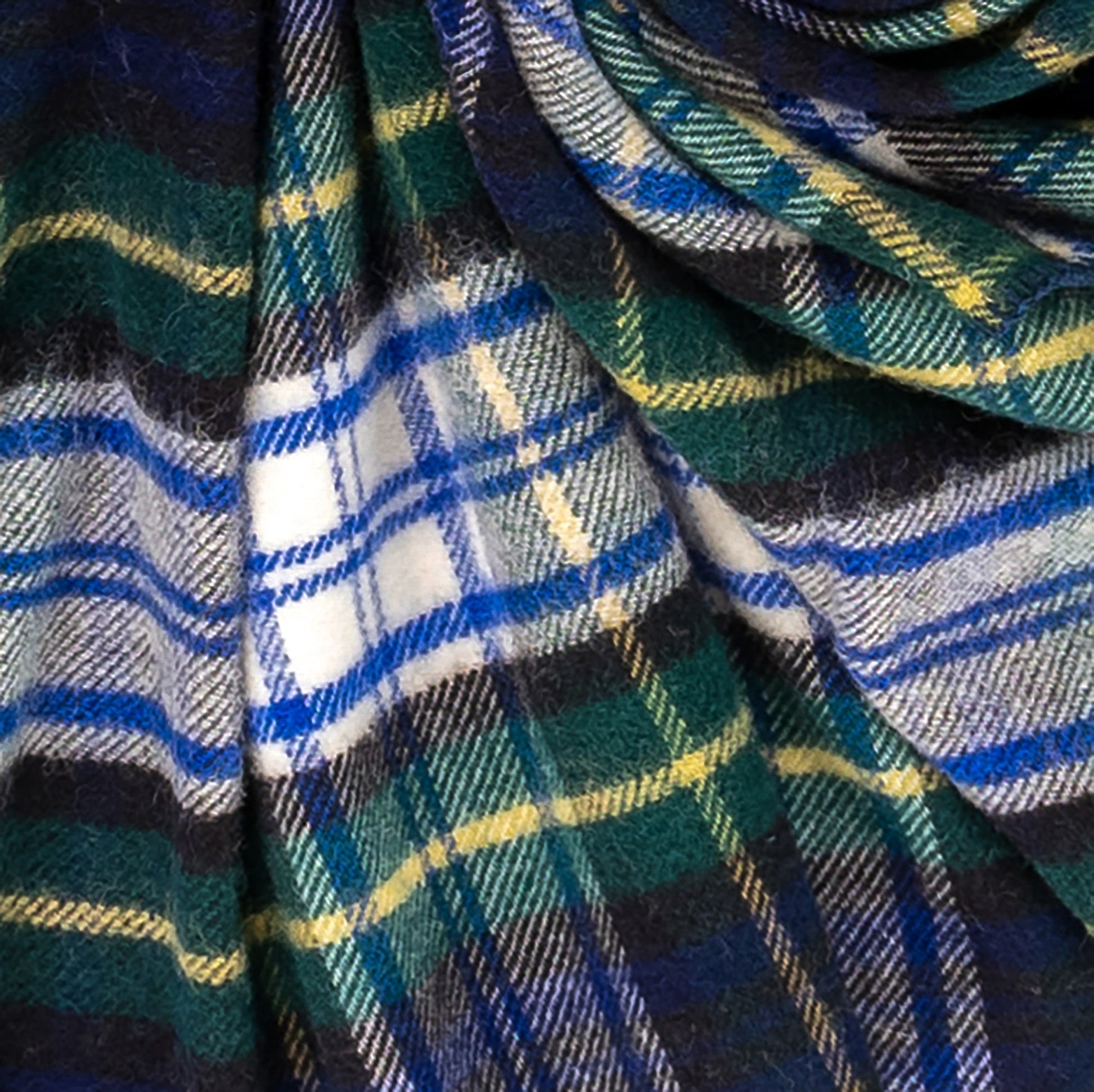 Highland Tweeds BIG Throw ~ Dress Gordon ~ - Osadia Concept Store
